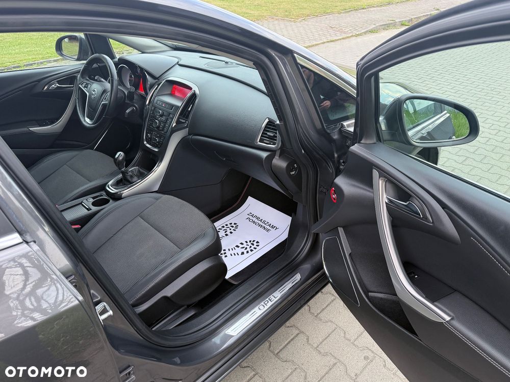Opel Astra 1.4 Turbo Cosmo - 14