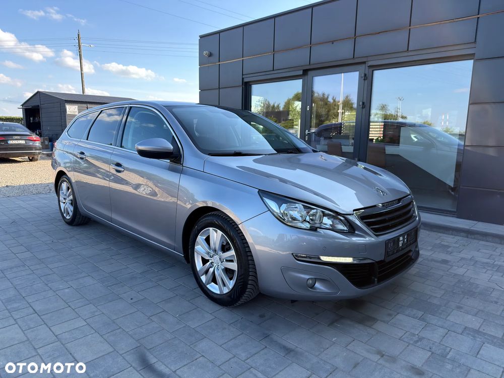 Peugeot 308 1.6 BlueHDi Allure S&S - 12