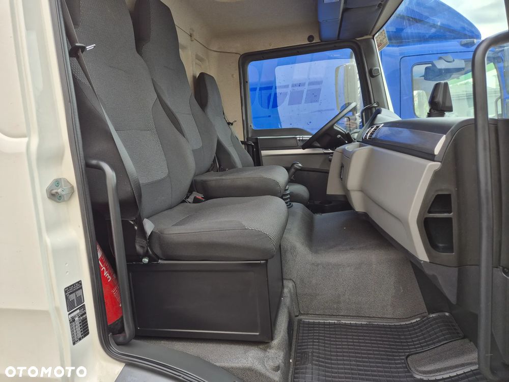 MAN TGL 12.250 3 osobowy MANUAL oryginał 6.2m HAK AUTOMAT KLIMA 12000kg ESP EURO 6 / TOP STAN / okazja nauka jazdy MOŻLIWOŚĆ DOSTOSOWANIA elka - 14