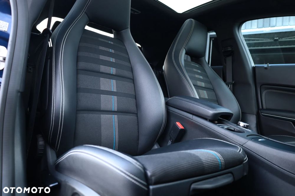 Mercedes-Benz CLA 180 7G-DCT Peak Edition - 22