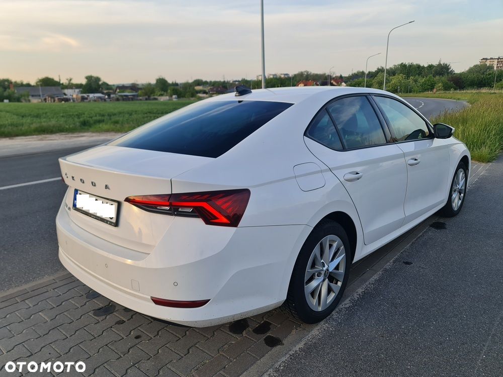 Skoda Octavia 2.0 TDI Ambition DSG - 6