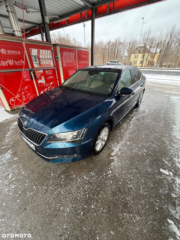 Skoda Superb 2.0 TDI DSG Style - 1