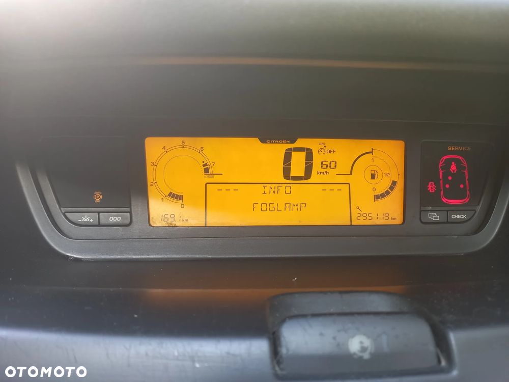 Citroën C4 Picasso - 9