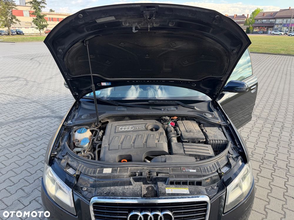 Audi A3 Sportback 1.6 TDI DPF Ambition - 16