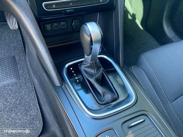 Renault Mégane Sport Tourer 1.6 E-Tech Plug-In Limited - 29