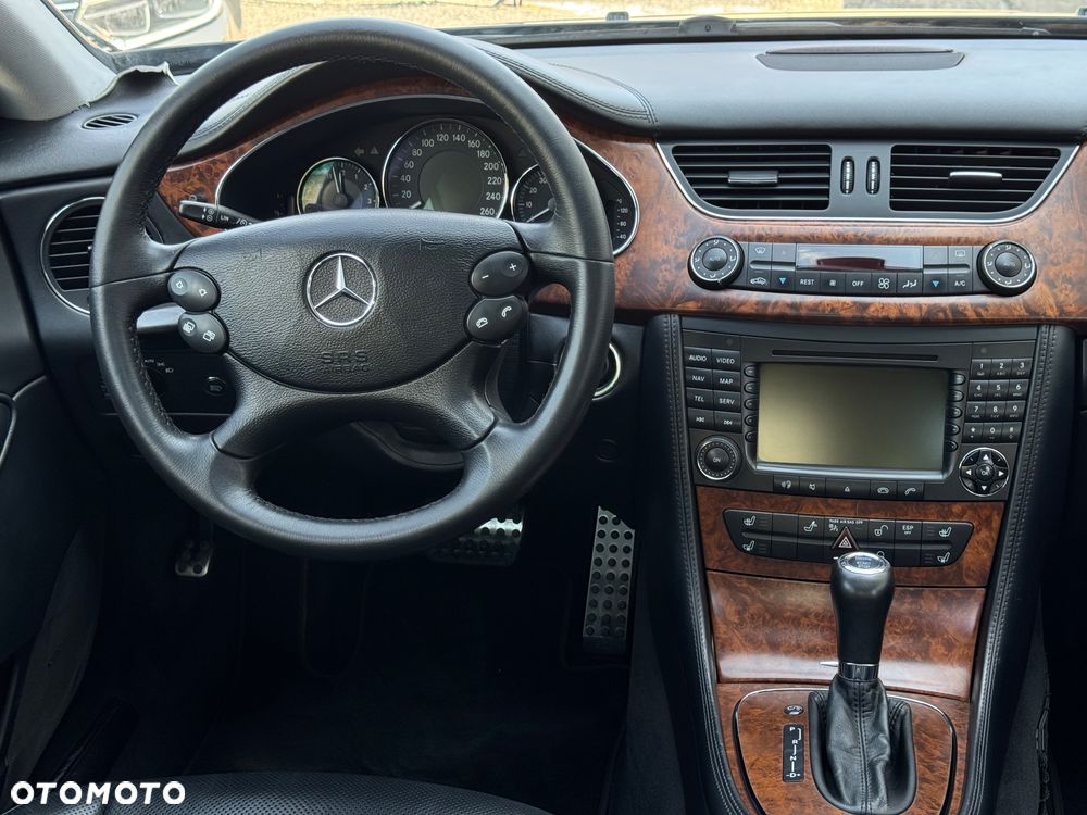Mercedes-Benz CLS 350 CGI - 25