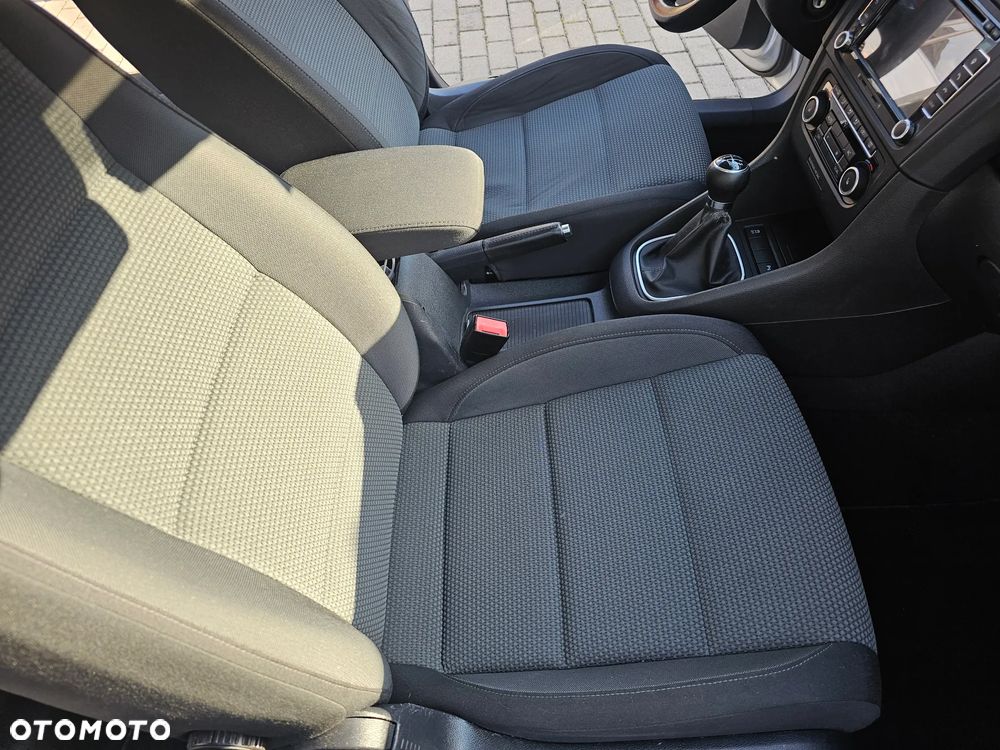 Volkswagen Golf 1.6 TDI DPF BlueMotion Technology Comfortline - 8