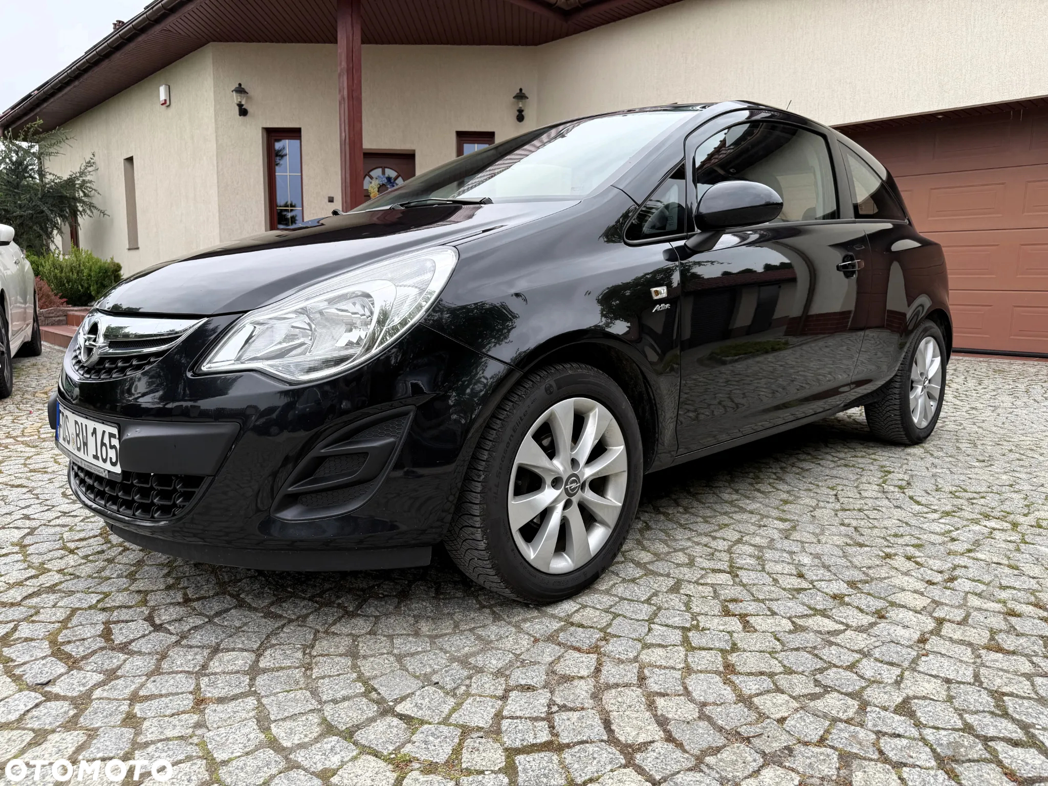 Opel Corsa 1.4 16V Active - 4
