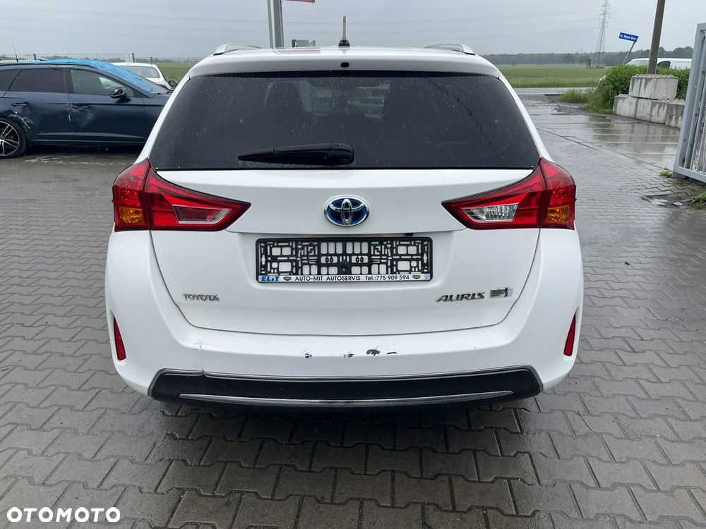 Toyota Auris 1.8 VVT-i Automatik Edition S+ - 3