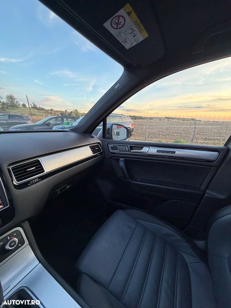 Volkswagen Touareg - 14