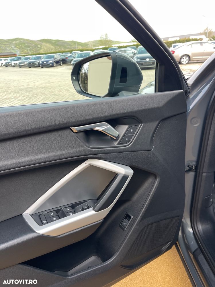 Audi Q3 35 TFSI ack S tronic - 28