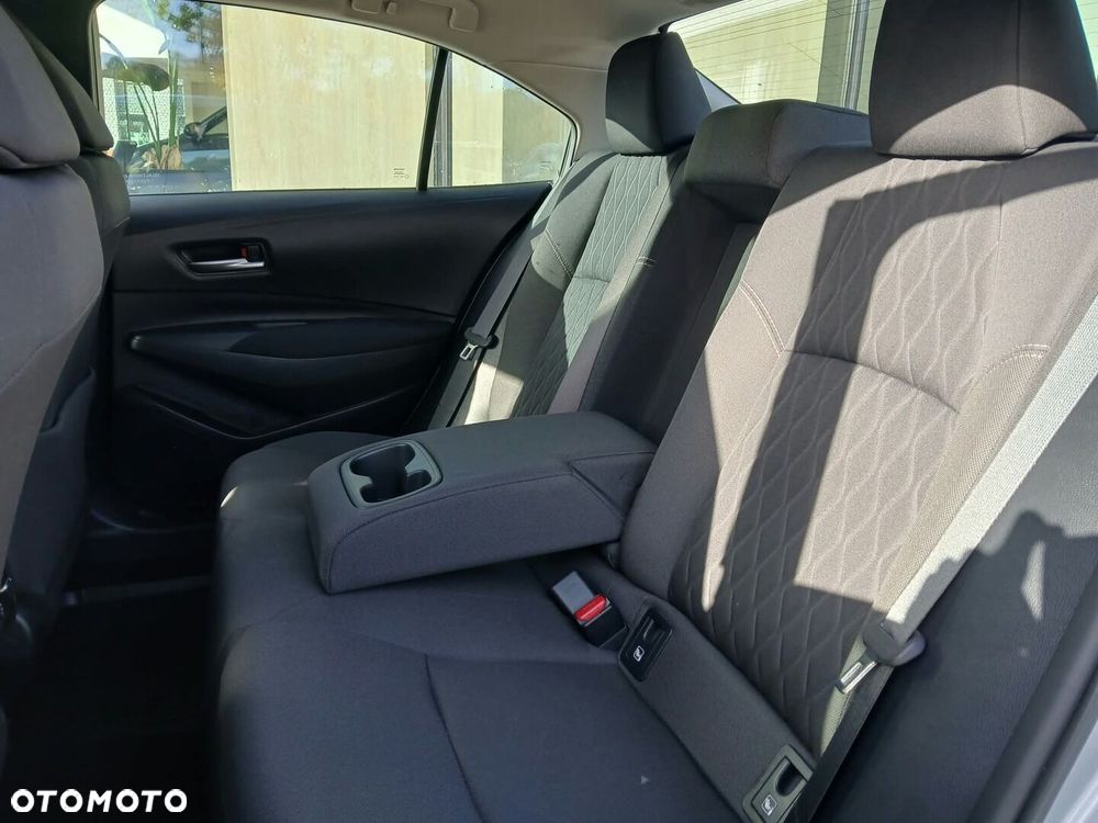 Toyota Corolla - 7