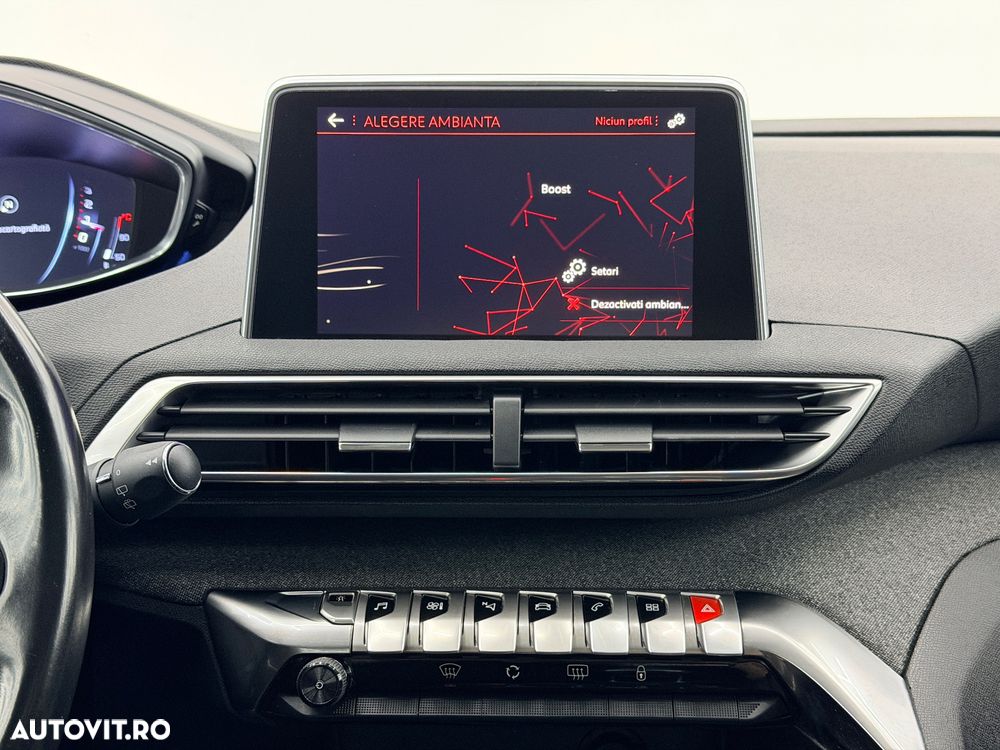 Peugeot 3008 PureTech 130 Stop & Start Allure - 24