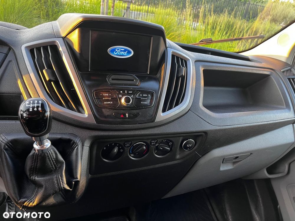 Ford Transit - 11