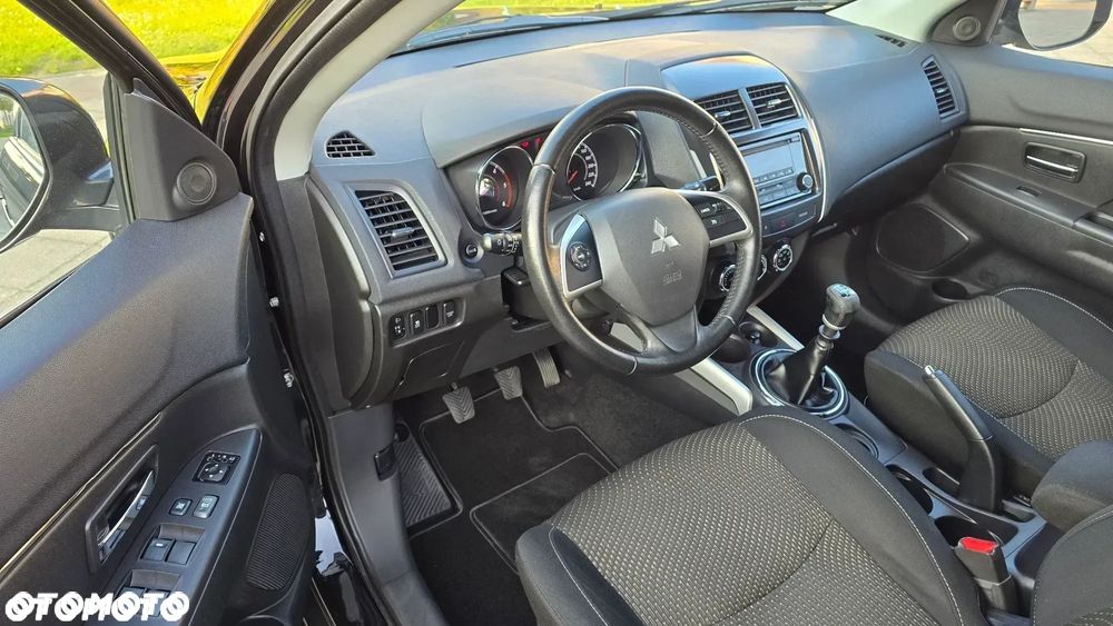Mitsubishi ASX - 9