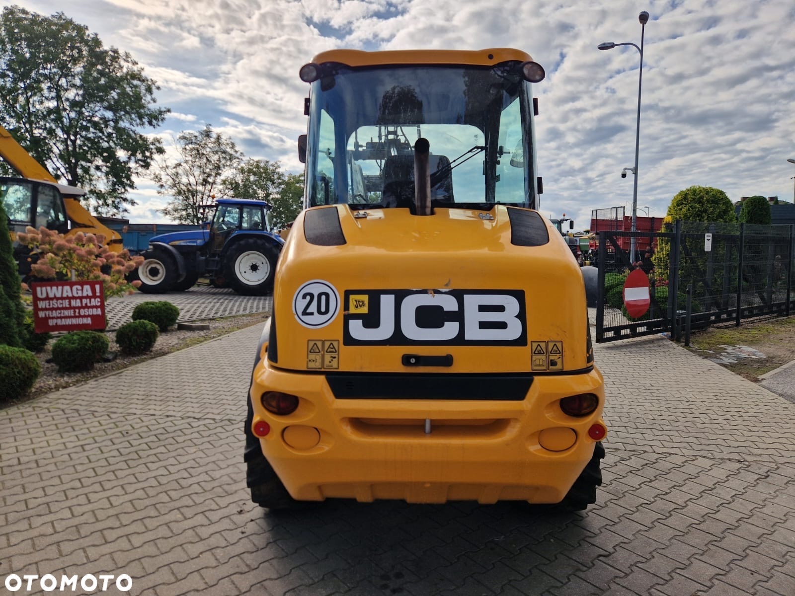 JCB 409 - 4