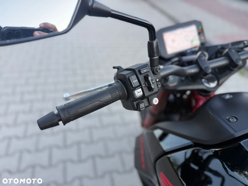 Honda Hornet - 28