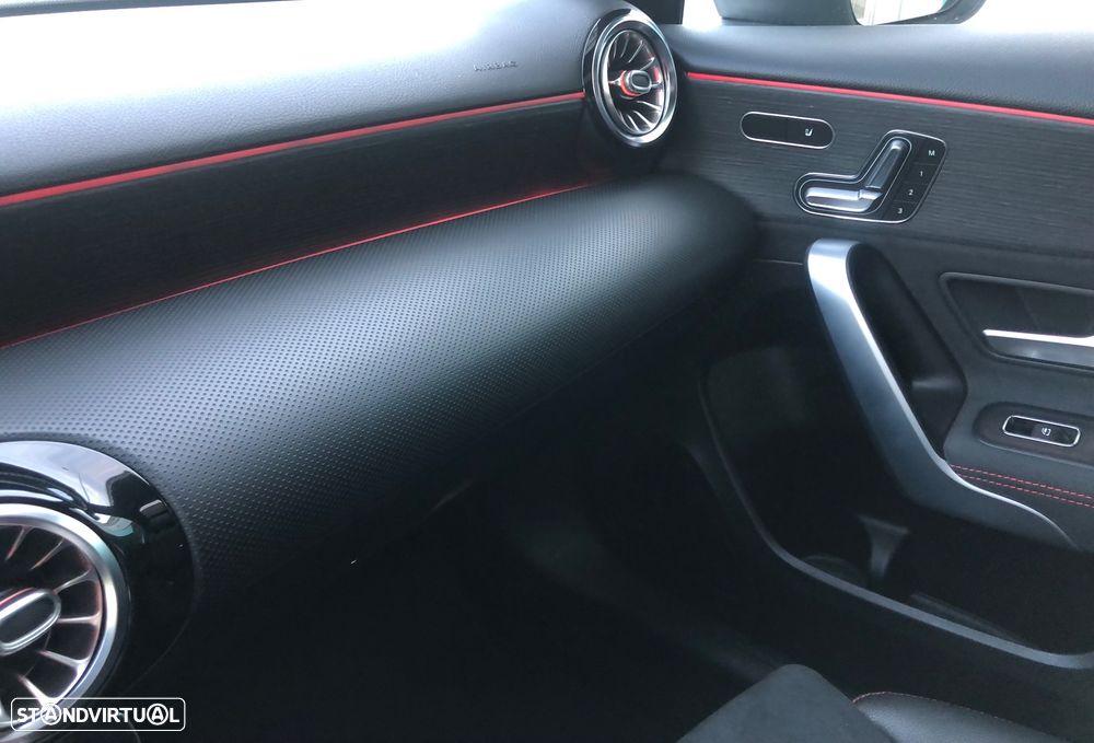 Mercedes-Benz A 180 Limousine d AMG Line Aut. - 33