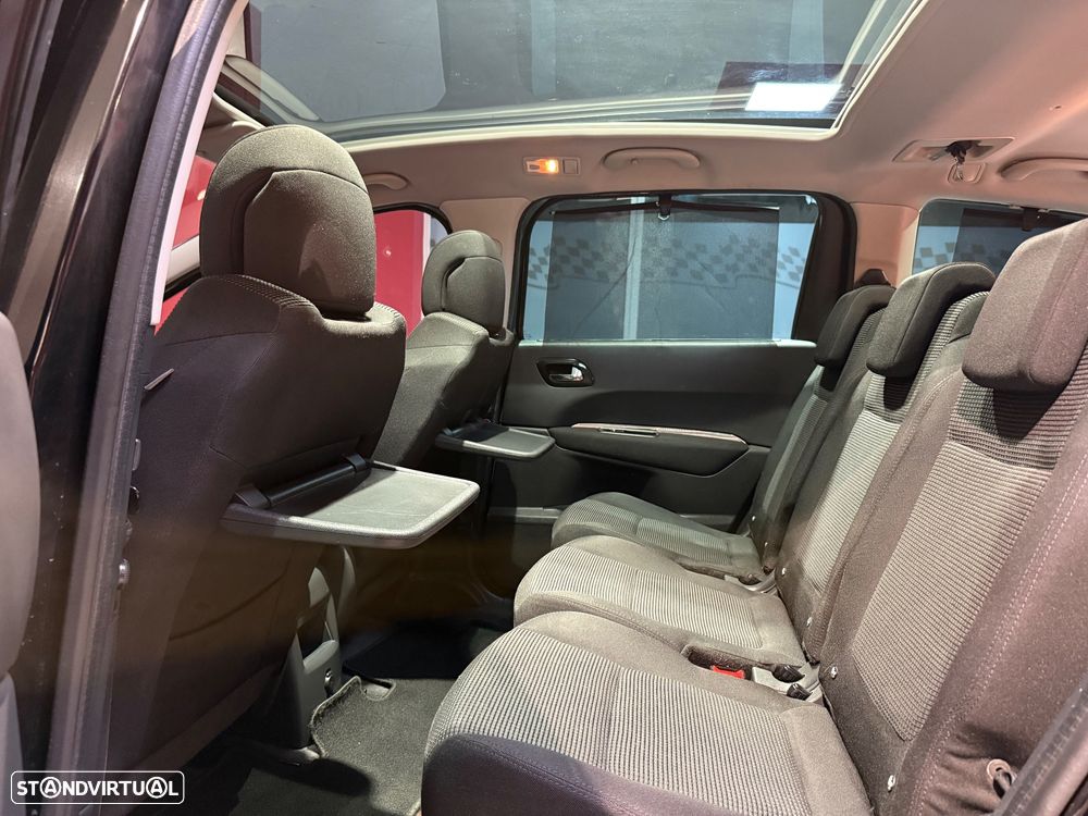 Peugeot 5008 2.0 HDi 7L Allure - 17