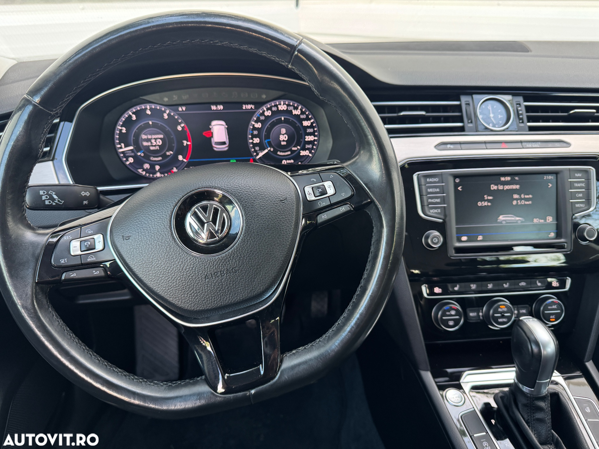 Volkswagen Passat Variant 1.4 TSI ACT (BMT) DSG Highline - 22