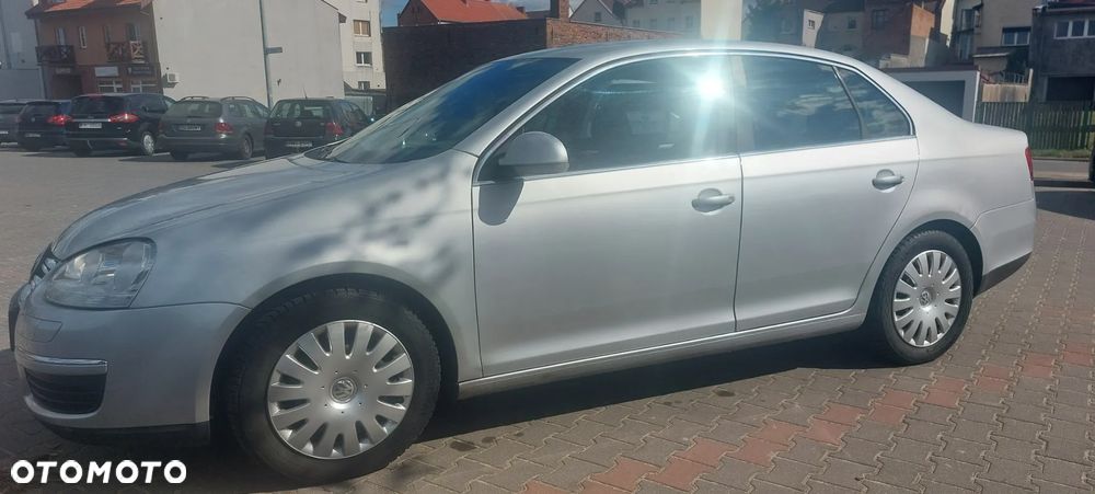 Volkswagen Jetta 1.9 TDI Comfortline - 15
