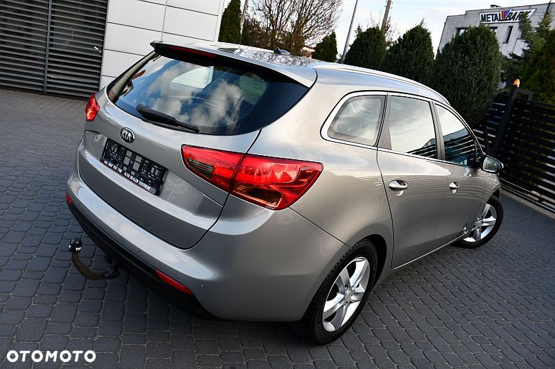 Kia Ceed 1.6 GDI Platinum Edition - 4
