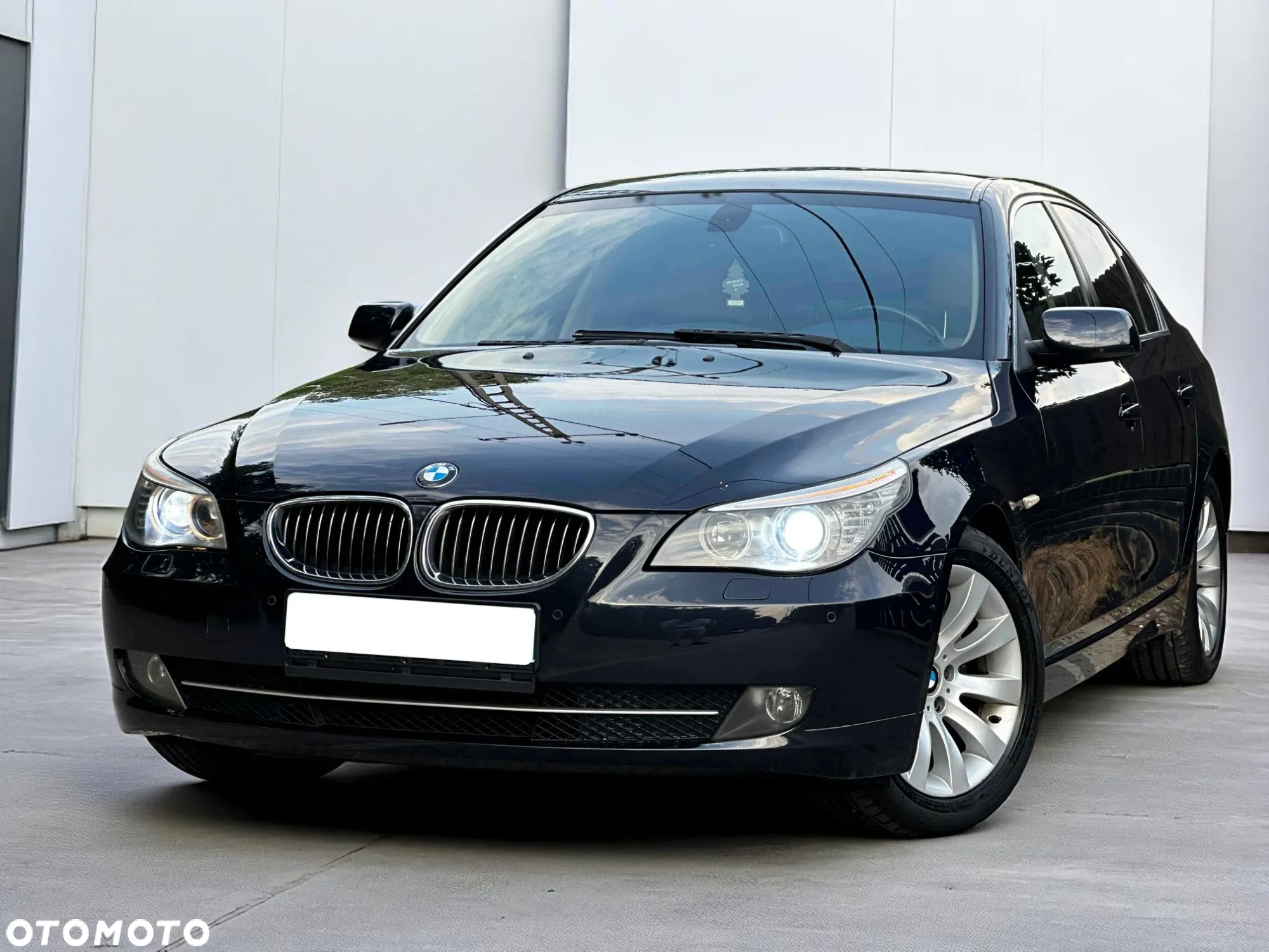 BMW Seria 5 523i Edition Exclusive - 7