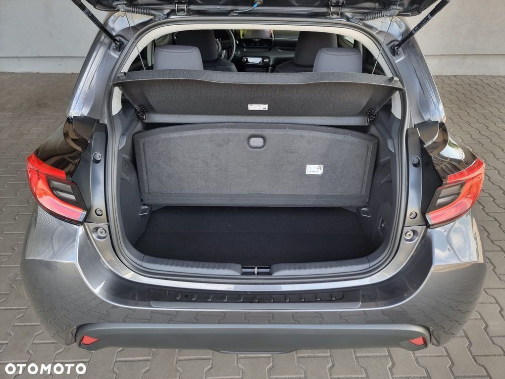 Toyota Yaris Hybrid 1.5 Style - 10