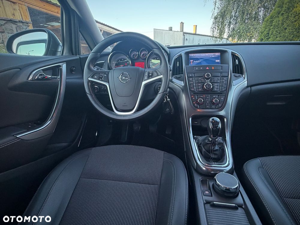 Opel Astra 1.4 T Cosmo - 23