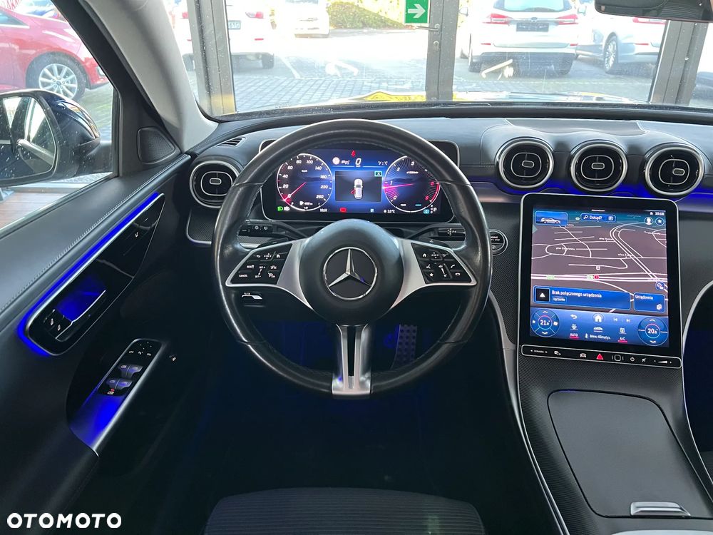 Mercedes-Benz Klasa C 220 d 4MATIC 9G-TRONIC - 36