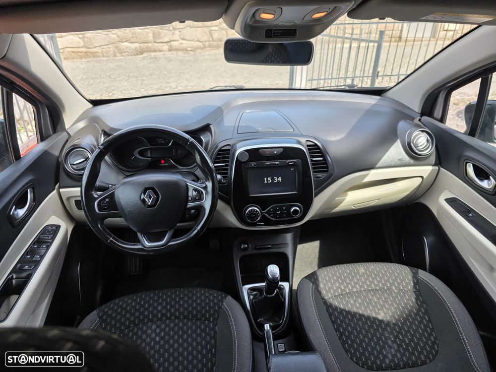Renault Captur 0.9 TCE - 12