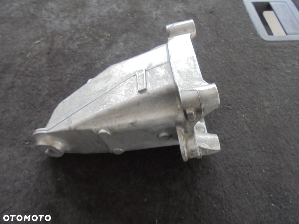 MERCEDES C KLASA W205 2,0 CGI LAPA SILNIKA 274 - 2