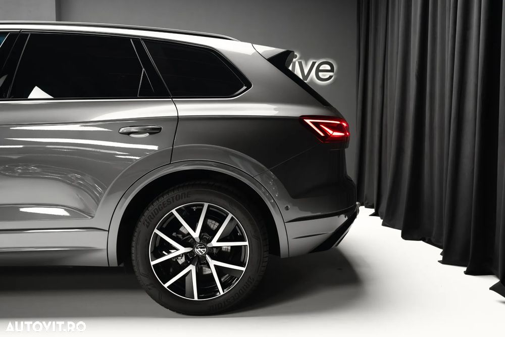 Volkswagen Touareg V6 TDI 4MOTION R-Line - 9