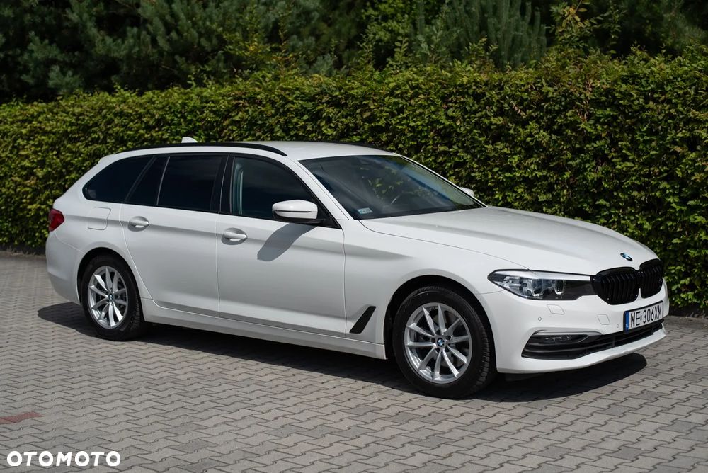 BMW Seria 5 520d xDrive - 7