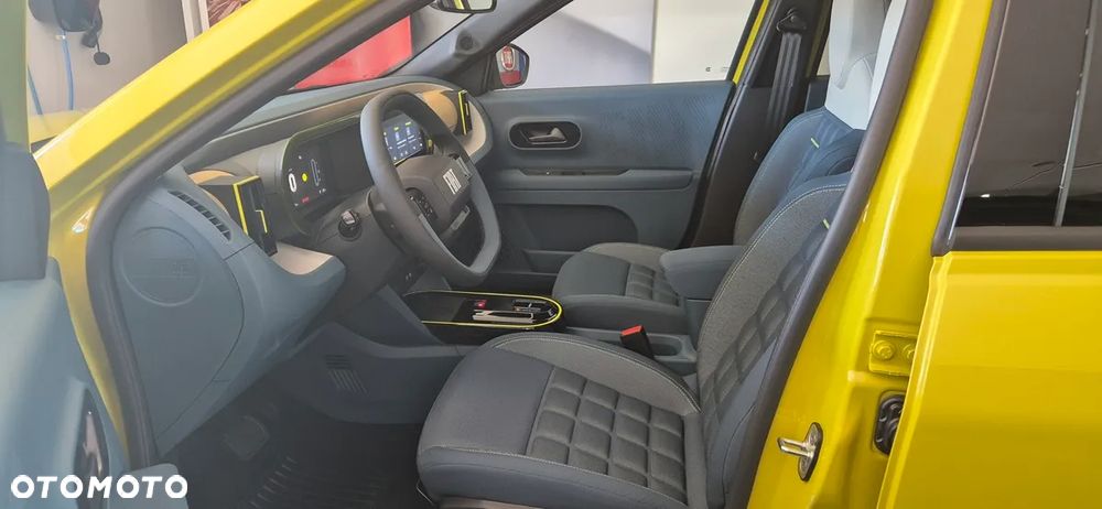 Fiat Grande Panda ver-1-2-mhev-la-prima-edct - 8