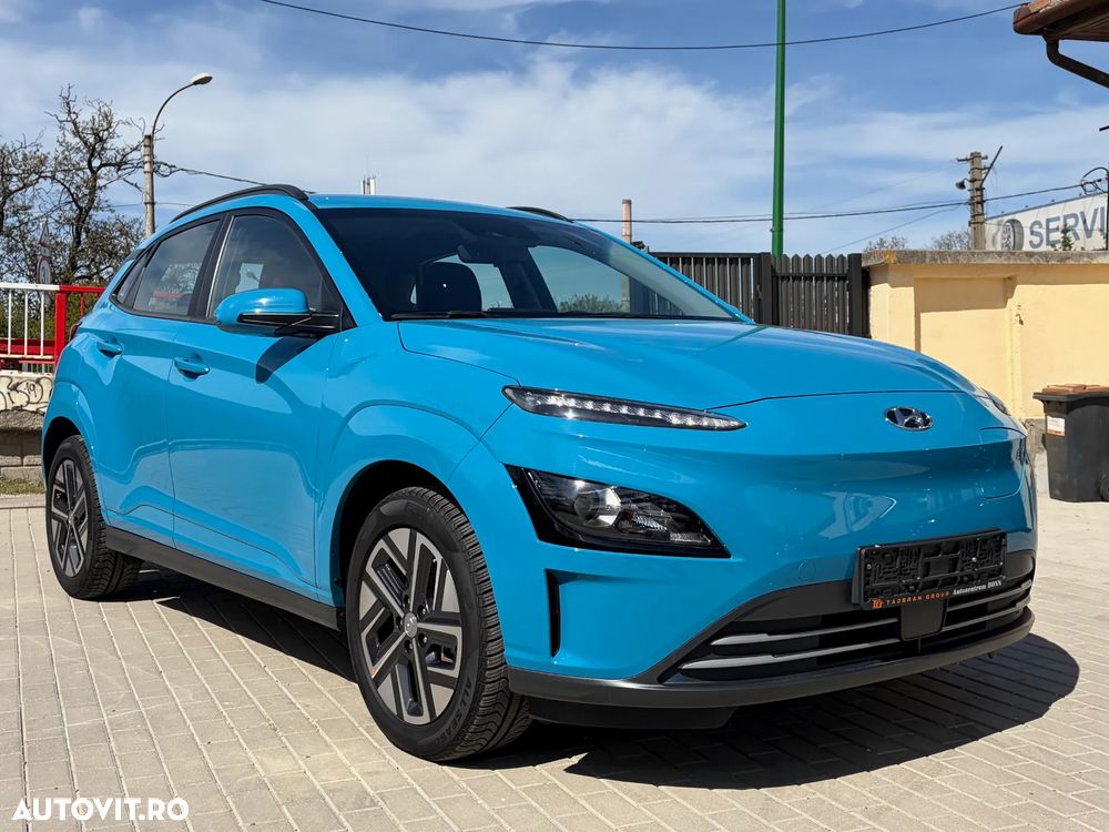 Hyundai KONA Select - 18
