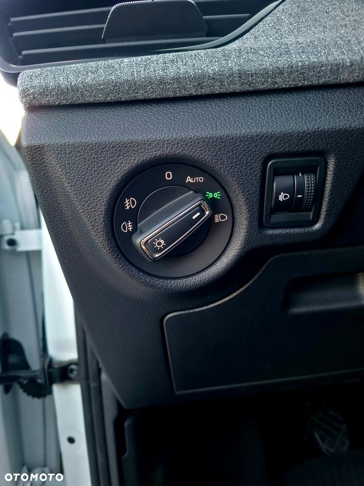 Skoda Kamiq 1.0 TSI Selection - 40