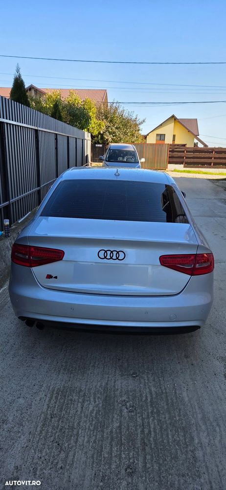 Audi A4 Avant 2.0 TDI Multitronic - 7