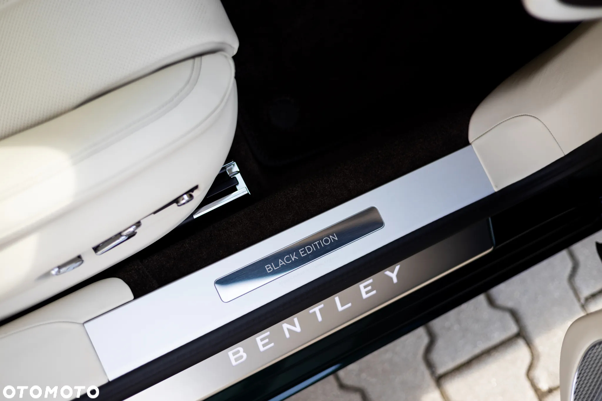 Bentley Flying Spur - 18