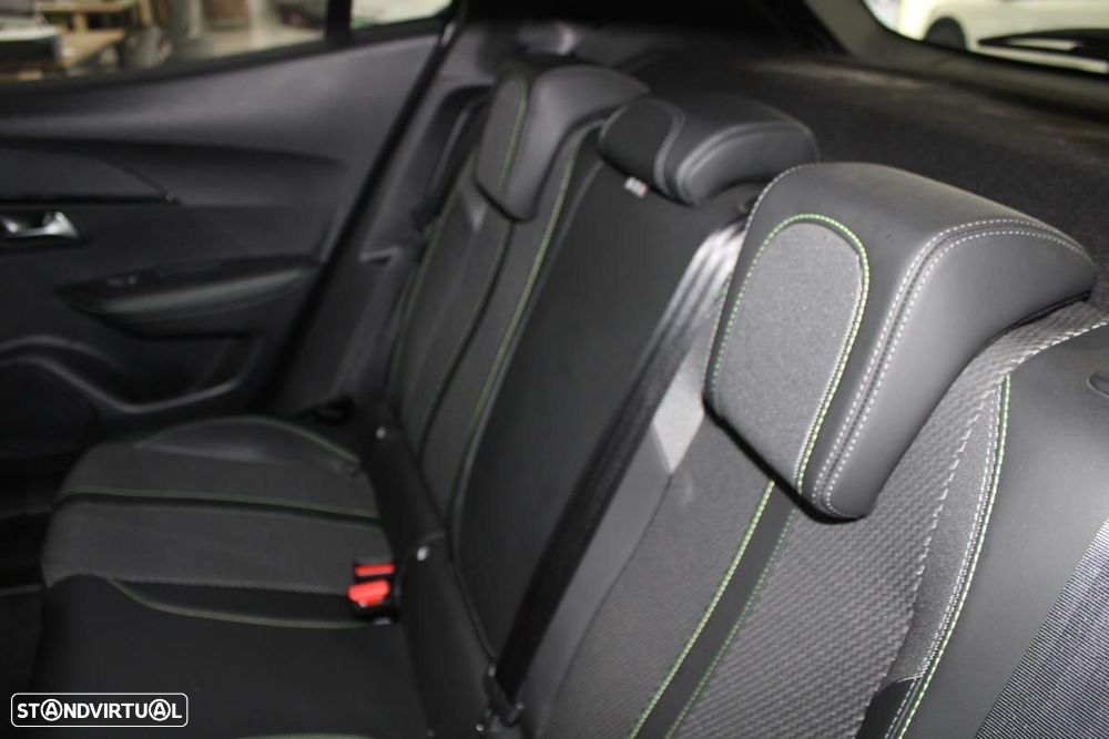 Peugeot e-2008 54 kWh GT - 15