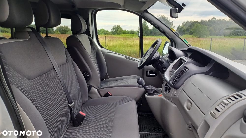 Opel Vivaro L2H1 2.9t - 8