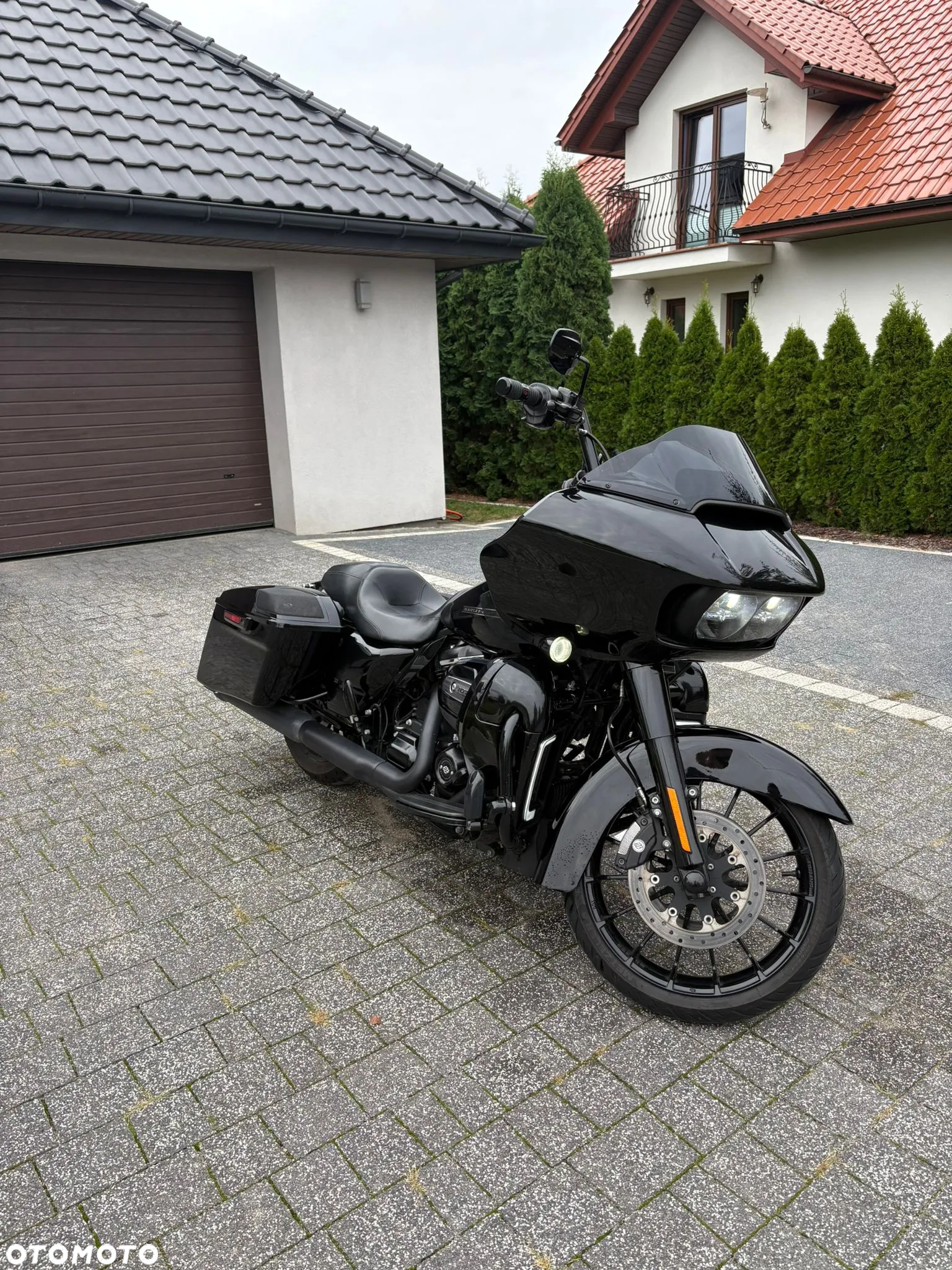 Harley-Davidson Touring Road Glide - 3