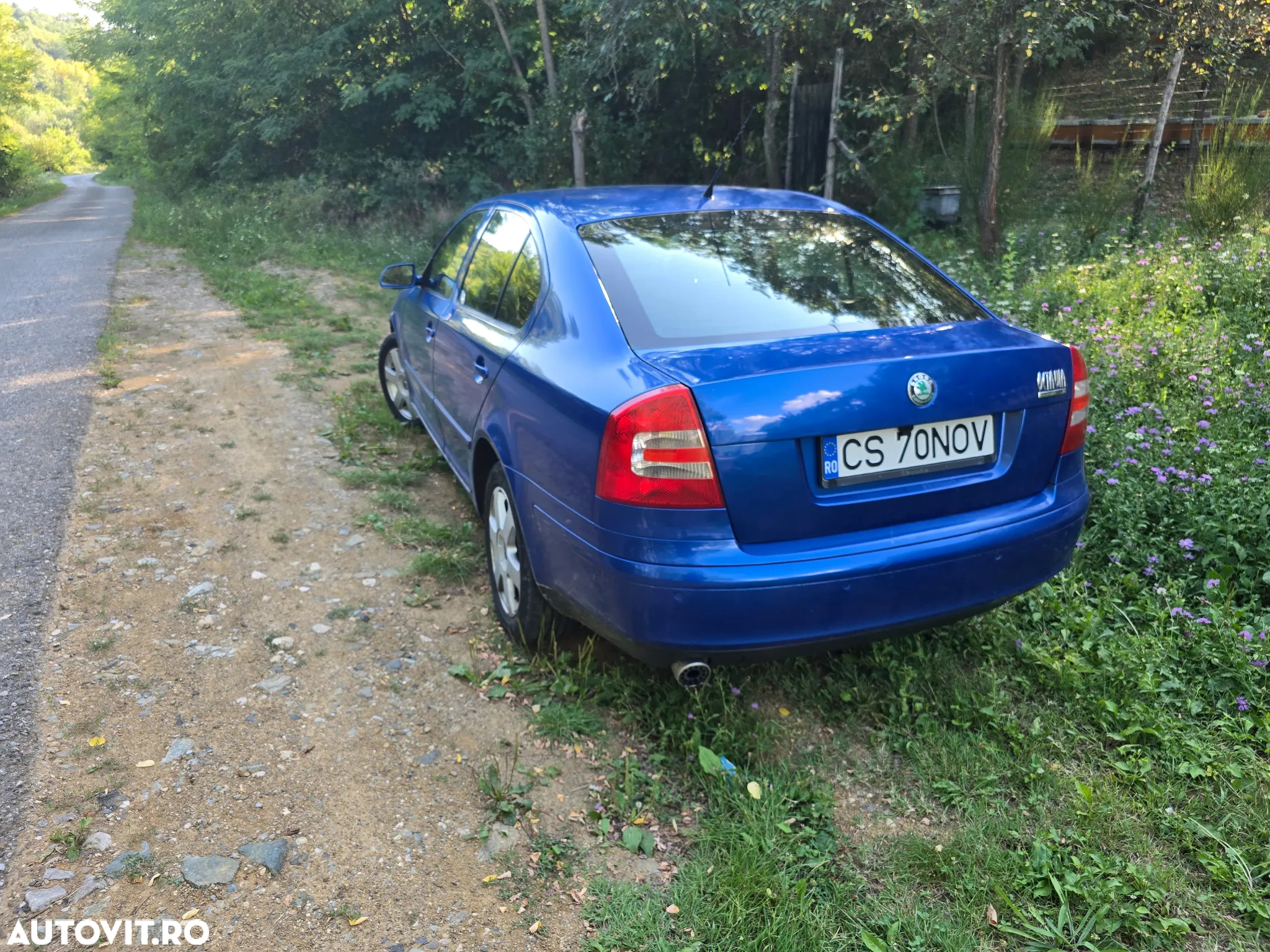 Skoda Octavia 1.6 Ambiente - 9