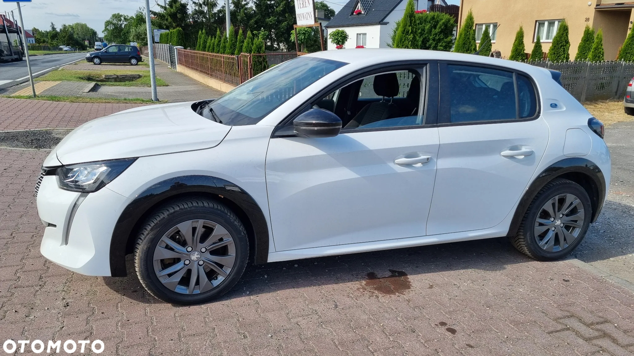 Peugeot 208 - 3
