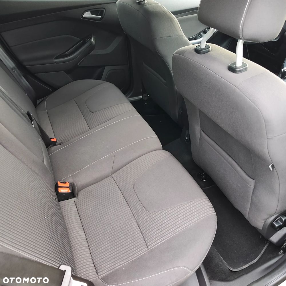 Ford Focus 1.6 TDCi DPF Trend - 9