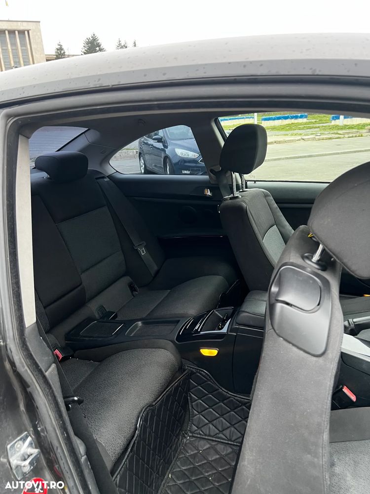 BMW Seria 3 320d - 13