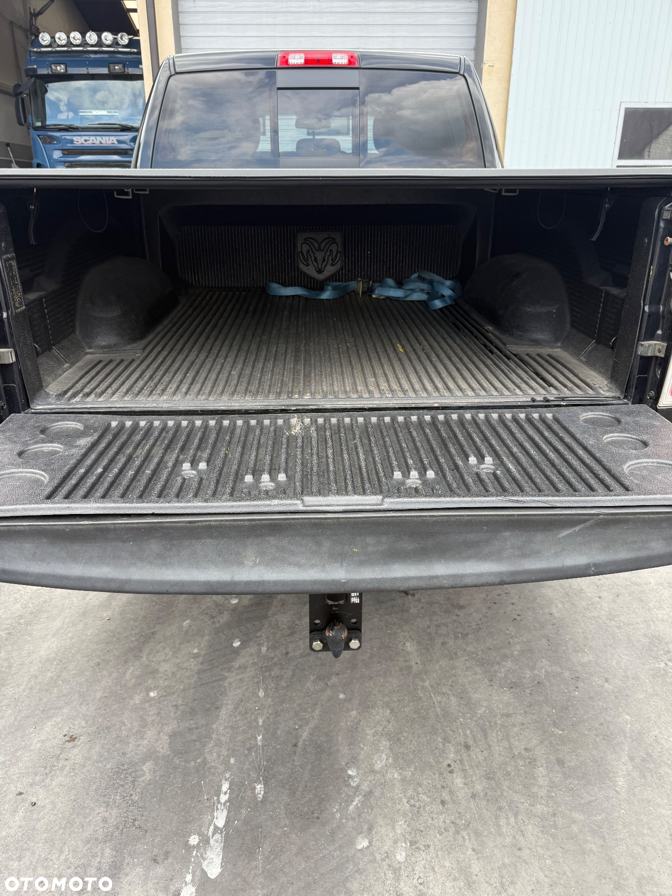 Dodge RAM 1500 5.7 4x4 - 8