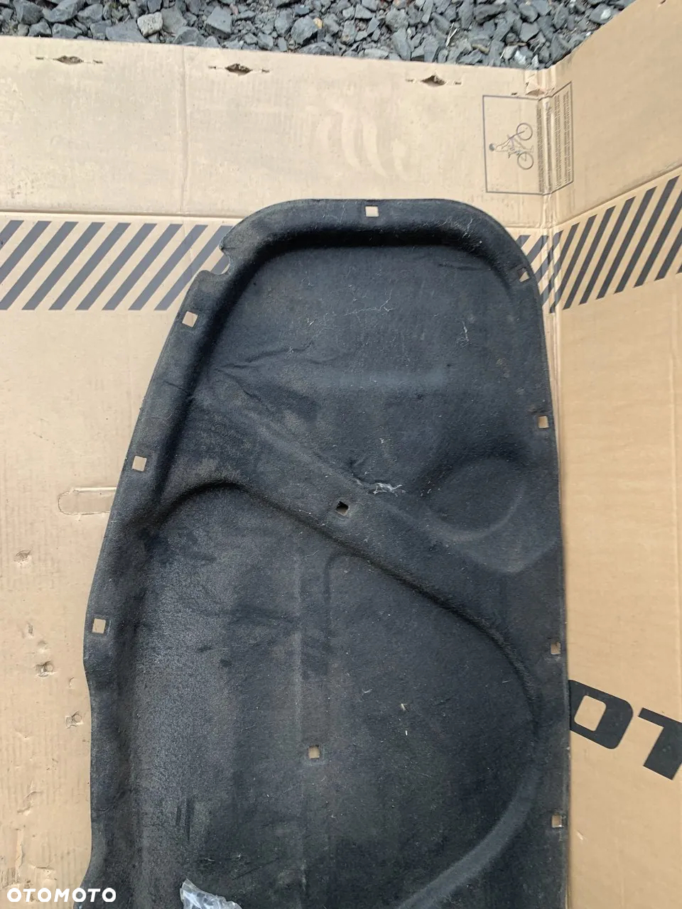 Wygłuszenie maski spinki oryginał Audi A4 B8 A5 - 2