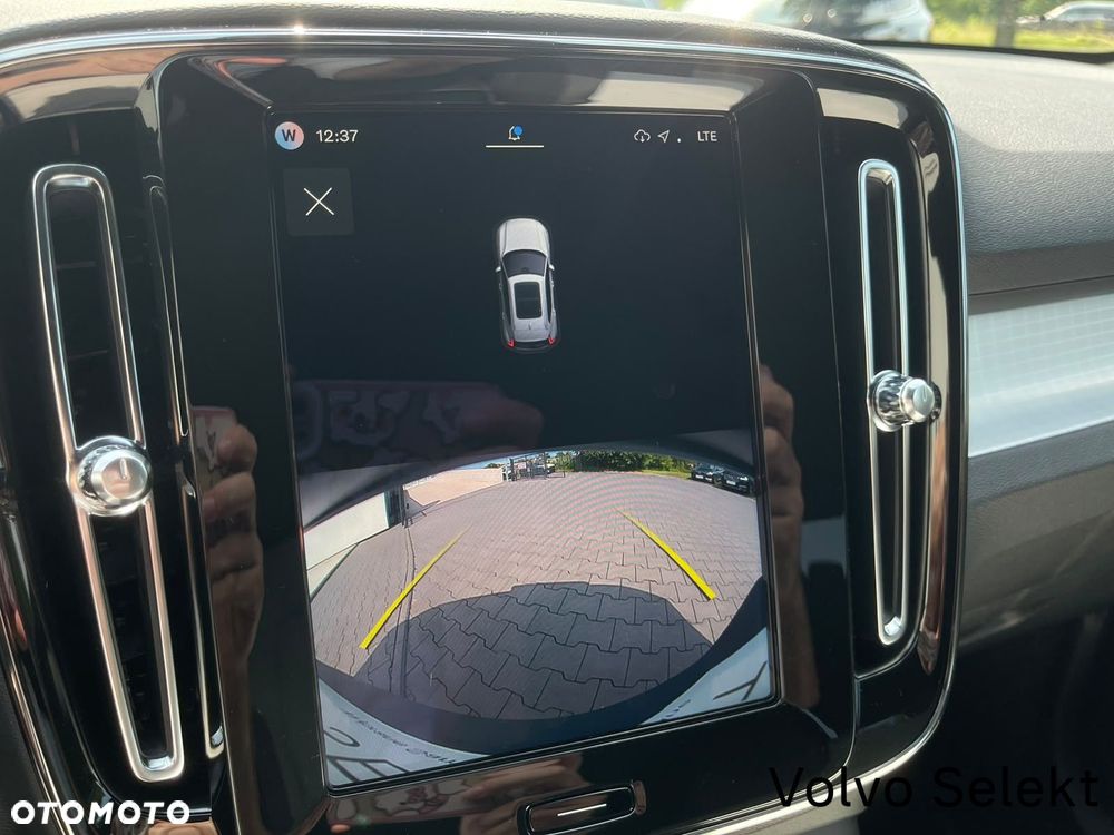 Volvo XC 40 B3 Plus Dark - 21