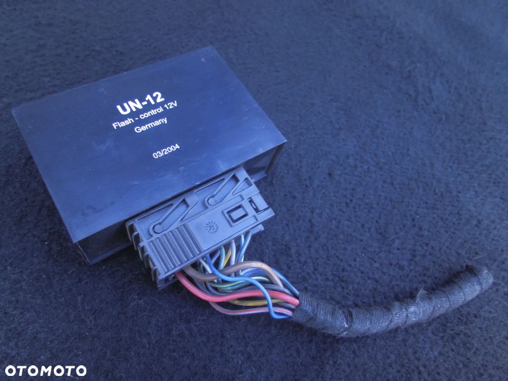 MODUŁ STEROWNIK ŚWIATEŁ BMW E46 UN-12 - 1